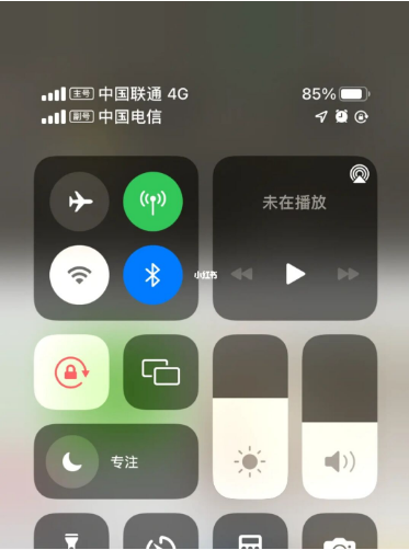 平乐苹果手机维修分享iPhone双卡信号解决办法 